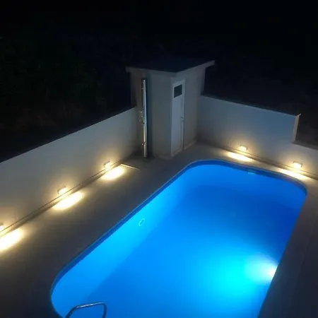 Milena-with A Pool Appartement