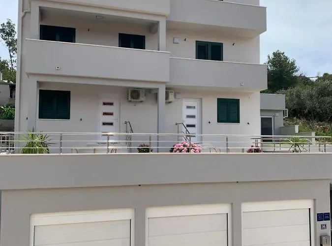 Appartement Milena-with A Pool *