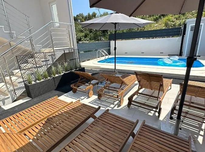 Appartement Milena-with A Pool