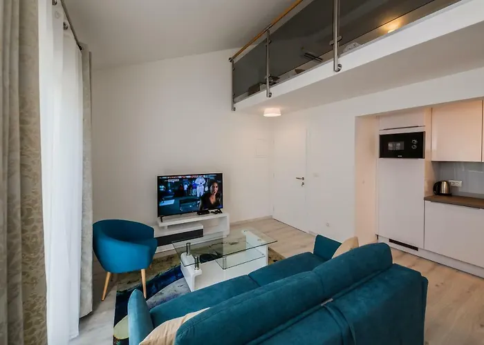 Milena-with A Pool Apartament *