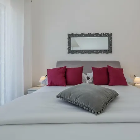 Milena-with A Pool * Трогир