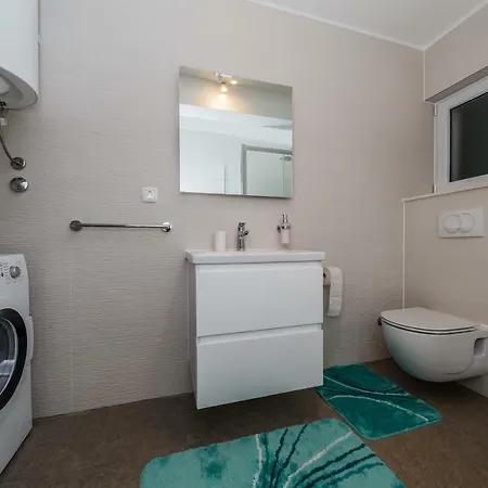 Διαμέρισμα Milena-with A Pool Τρογκίρ