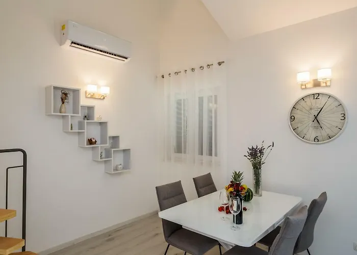 Milena-with A Pool * Трогир