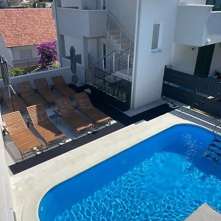 Apartament Milena-with A Pool