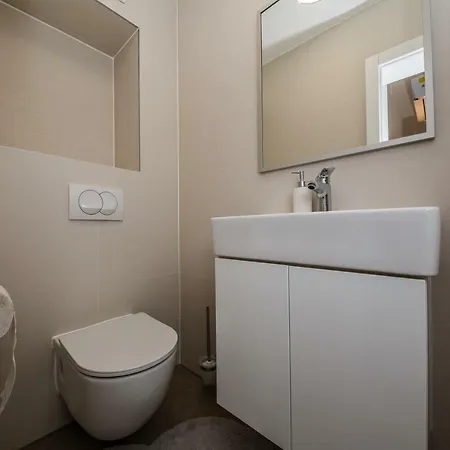 Apartament Milena-with A Pool