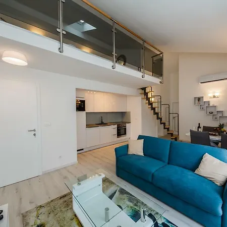 Milena-with A Pool Apartament *