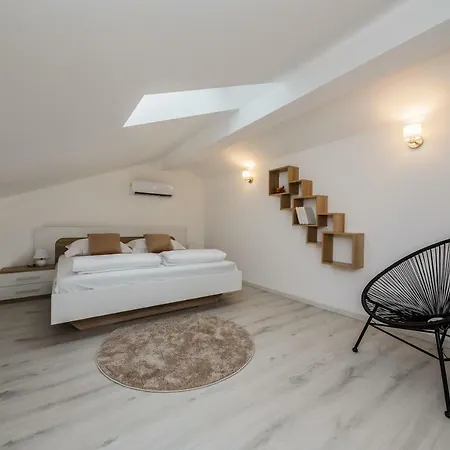 Apartament Milena-with A Pool *