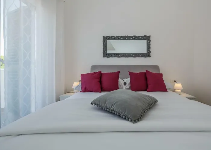 Milena-with A Pool * Трогир